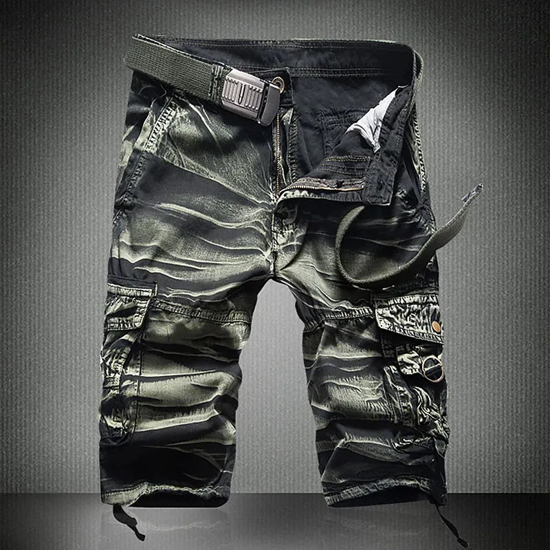 Adventure-Ready Men's Camo Cargo Shorts with Zipper Pocket