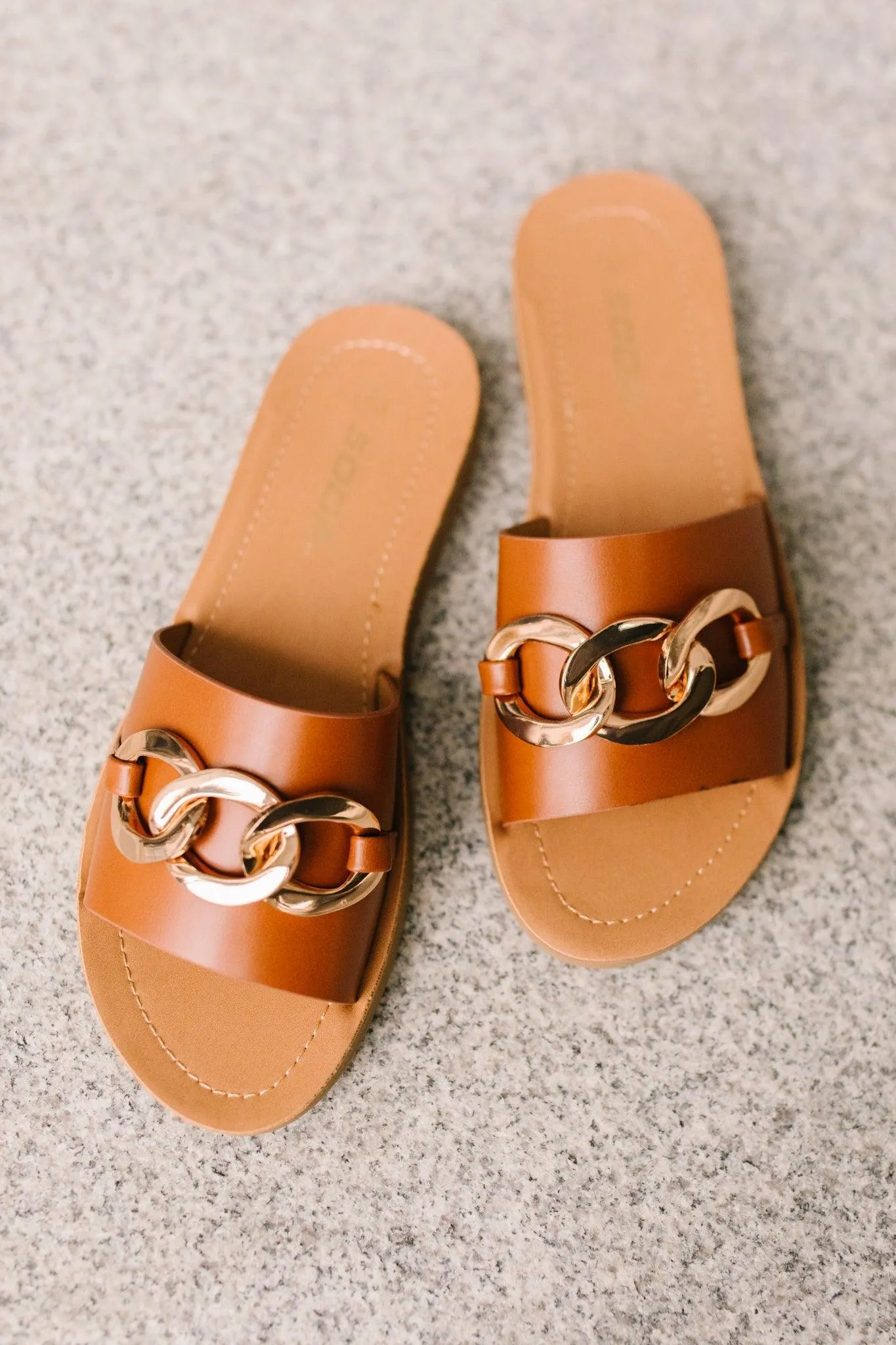 Hazel Blues® | Wander Often Slides in Brown
